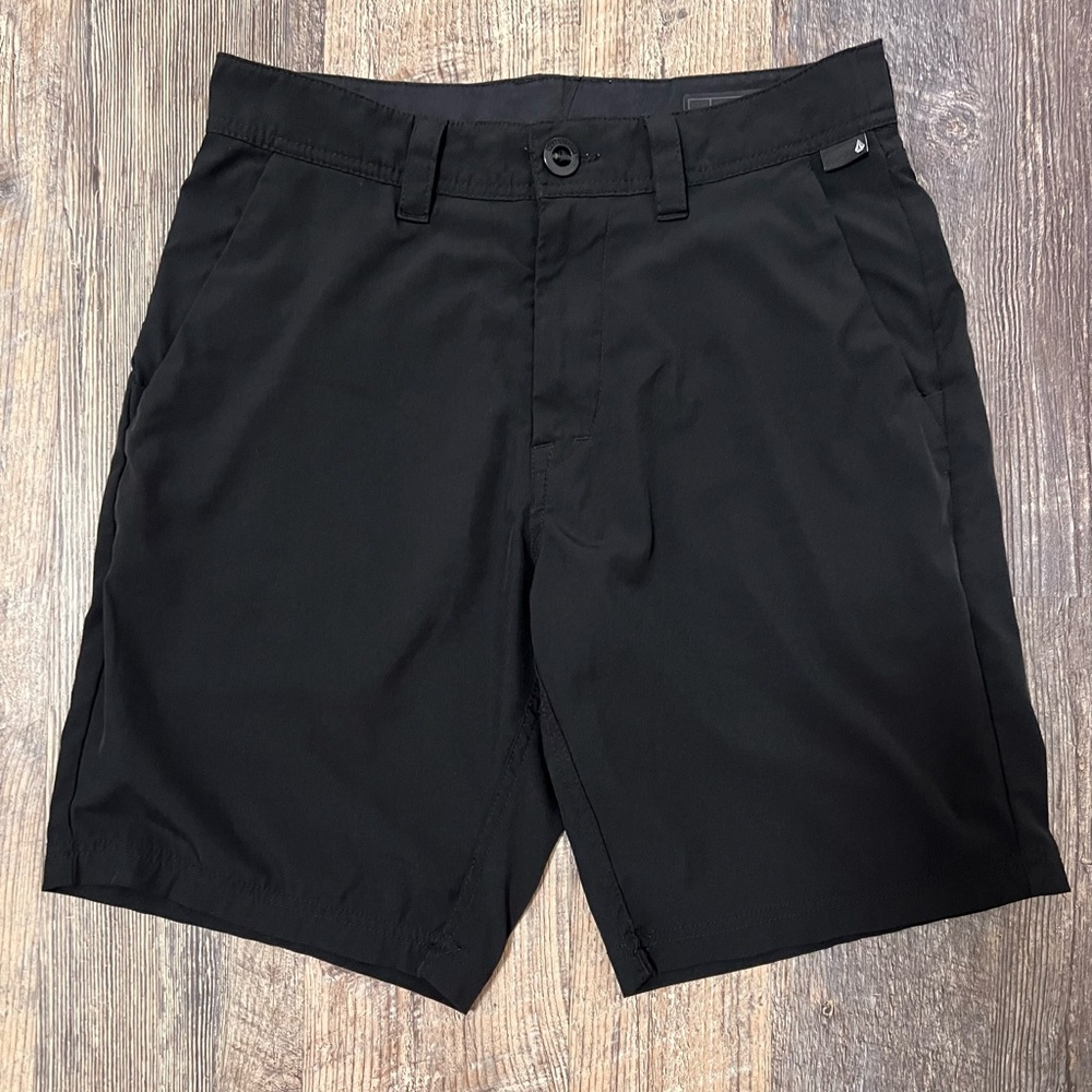VOLCOM Black Shorts